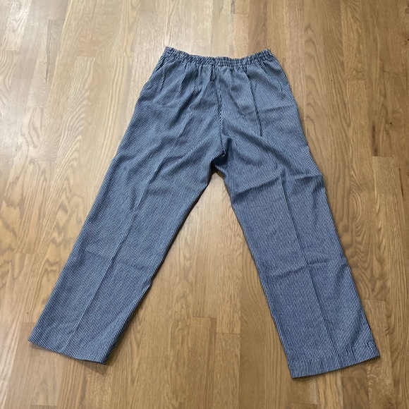 Alfred Dunner Petite Women’s Navy White Striped Straight Leg Pants Bottoms - Picture 2 of 8